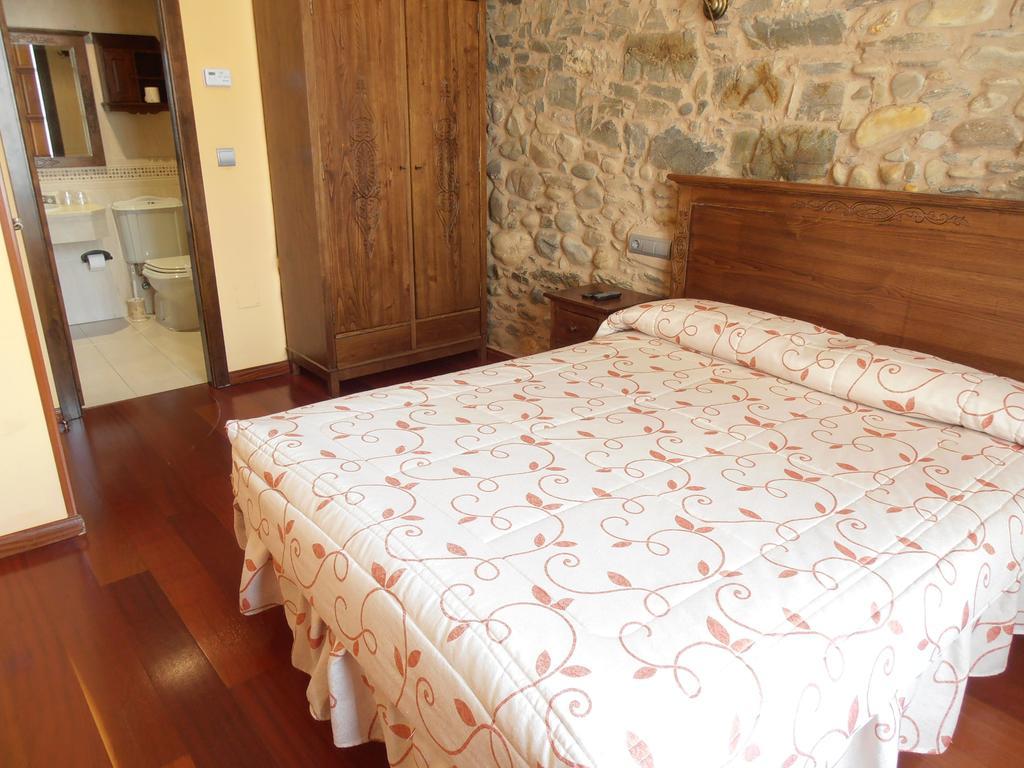 Hostal Virgen De La Encina Ponferrada Bilik gambar