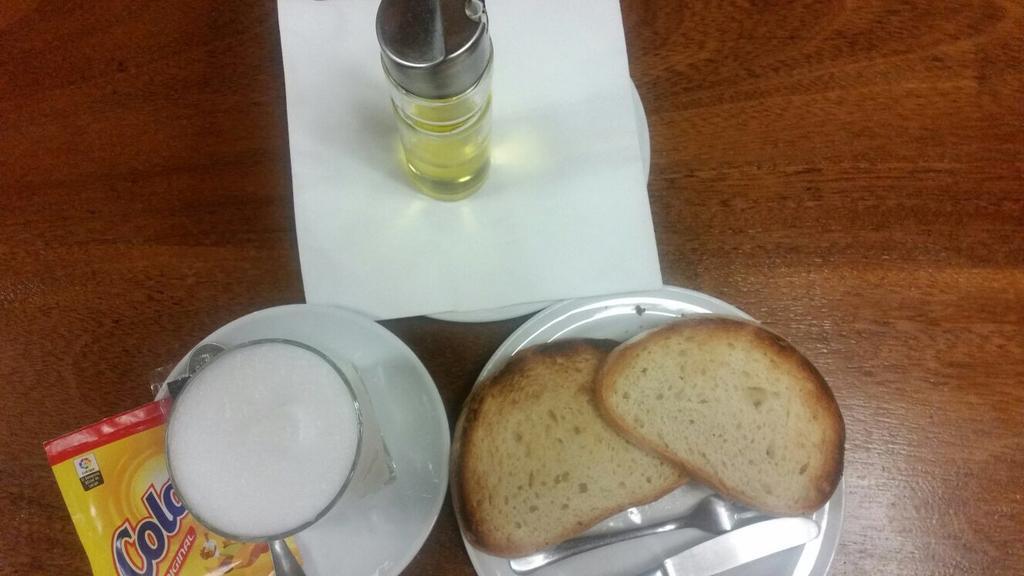 Hostal Virgen De La Encina Ponferrada Luaran gambar