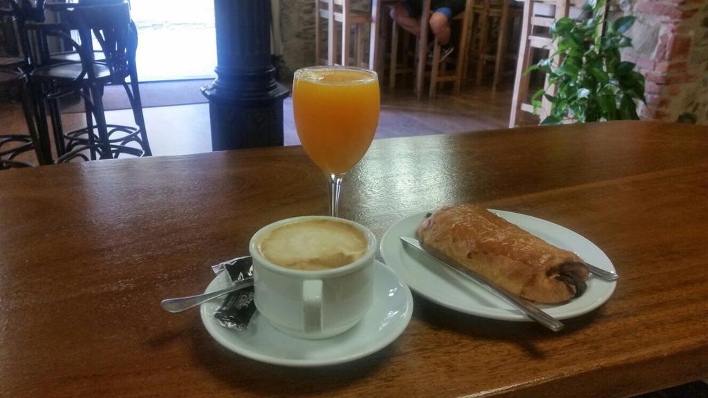 Hostal Virgen De La Encina Ponferrada Luaran gambar